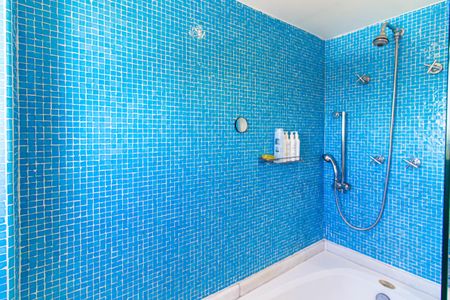 Apartamento à venda com 89m², 2 quartos e 2 vagasBanheiro da Suíte