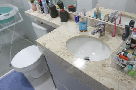 Apartamento à venda com 93m², 3 quartos e 2 vagasBanheiro Social