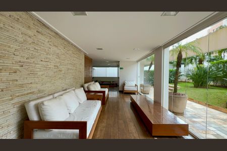 Apartamento à venda com 157m², 3 quartos e 3 vagas Apartamento à venda com 157m², 3 quartos e 3 vagasBrinquedoteca