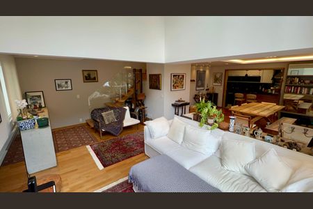 Apartamento à venda com 157m², 3 quartos e 3 vagas Apartamento à venda com 157m², 3 quartos e 3 vagasSala de TV