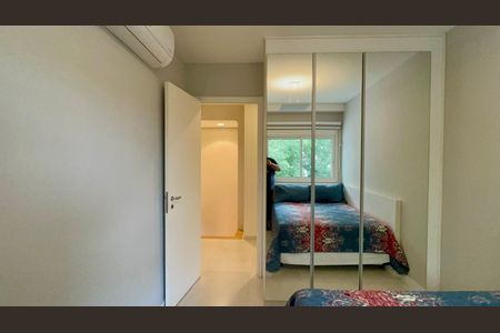 Apartamento à venda com 157m², 3 quartos e 3 vagas Apartamento à venda com 157m², 3 quartos e 3 vagasSuíte 2