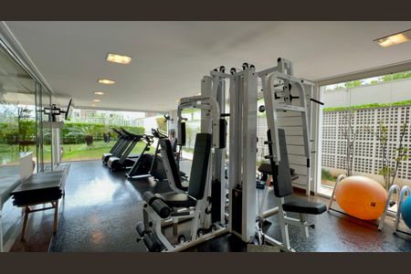 Apartamento à venda com 157m², 3 quartos e 3 vagas Apartamento à venda com 157m², 3 quartos e 3 vagasAcademia