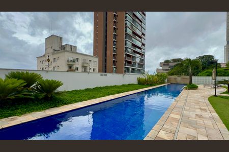 Apartamento à venda com 157m², 3 quartos e 3 vagas Apartamento à venda com 157m², 3 quartos e 3 vagasPiscina