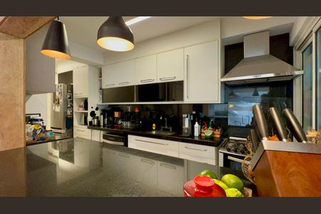 Apartamento à venda com 157m², 3 quartos e 3 vagas Apartamento à venda com 157m², 3 quartos e 3 vagasCozinha