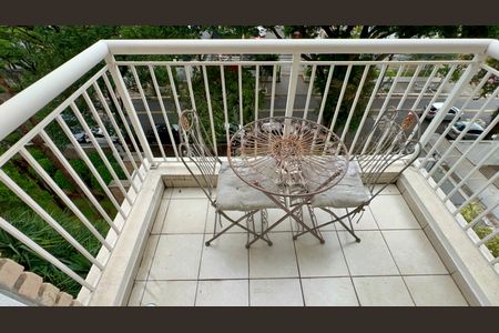 Apartamento à venda com 157m², 3 quartos e 3 vagas Apartamento à venda com 157m², 3 quartos e 3 vagasSacada da suite