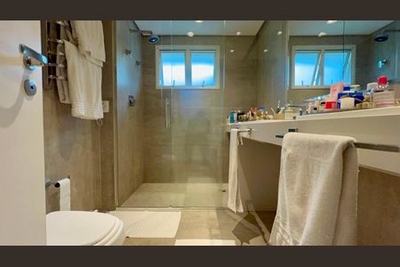 Apartamento à venda com 157m², 3 quartos e 3 vagas Apartamento à venda com 157m², 3 quartos e 3 vagasBanheiro da Suíte 3