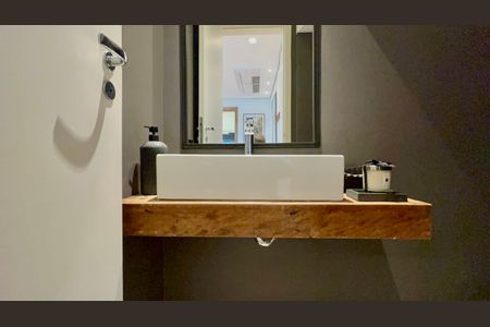 Apartamento à venda com 157m², 3 quartos e 3 vagas Apartamento à venda com 157m², 3 quartos e 3 vagasLavabo