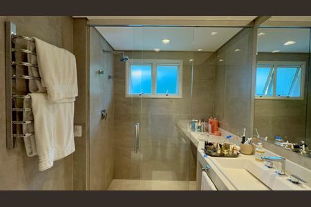 Apartamento à venda com 157m², 3 quartos e 3 vagas Apartamento à venda com 157m², 3 quartos e 3 vagasBanheiro da Suíte 3