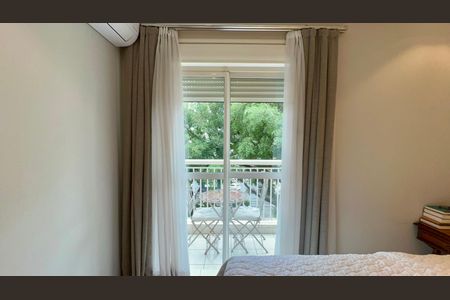 Apartamento à venda com 157m², 3 quartos e 3 vagas Apartamento à venda com 157m², 3 quartos e 3 vagasSacada da suite