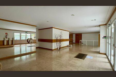 Apartamento à venda com 157m², 3 quartos e 3 vagas Apartamento à venda com 157m², 3 quartos e 3 vagasHall de entrada