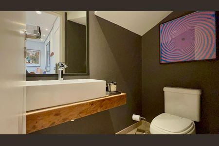 Apartamento à venda com 157m², 3 quartos e 3 vagas Apartamento à venda com 157m², 3 quartos e 3 vagasLavabo