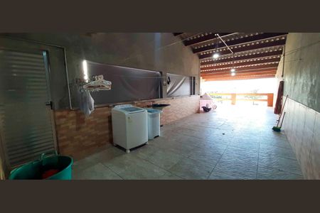 Casa à venda com 90m², 2 quartos e 2 vagas Casa à venda com 90m², 2 quartos e 2 vagasÁrea de Serviço