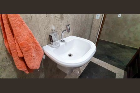 Casa à venda com 90m², 2 quartos e 2 vagas