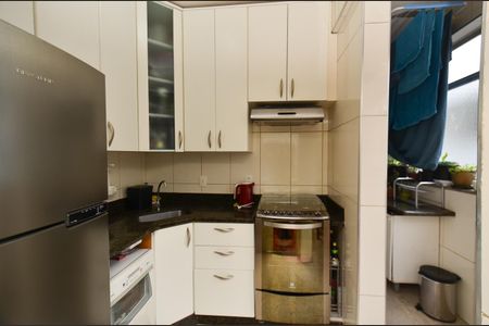 Apartamento à venda com 90m², 3 quartos e 2 vagas Apartamento à venda com 90m², 3 quartos e 2 vagasCozinha