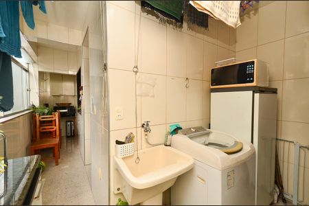 Apartamento à venda com 90m², 3 quartos e 2 vagas Apartamento à venda com 90m², 3 quartos e 2 vagasÁrea de Serviço