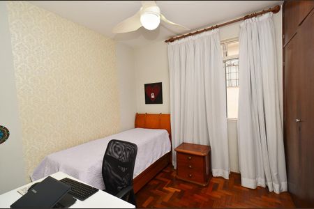 Apartamento à venda com 90m², 3 quartos e 2 vagas Apartamento à venda com 90m², 3 quartos e 2 vagasQuarto 2