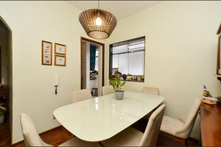 Apartamento à venda com 90m², 3 quartos e 2 vagas Apartamento à venda com 90m², 3 quartos e 2 vagasSala de Jantar