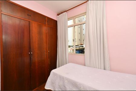 Apartamento à venda com 90m², 3 quartos e 2 vagas Apartamento à venda com 90m², 3 quartos e 2 vagasQuarto 1