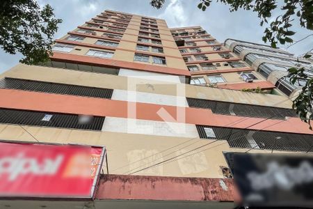 Apartamento à venda com 65m², 2 quartos e 1 vaga Apartamento à venda com 65m², 2 quartos e 1 vagaFachada