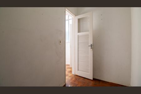 Apartamento à venda com 65m², 2 quartos e 1 vaga Apartamento à venda com 65m², 2 quartos e 1 vagaQuarto de Serviço