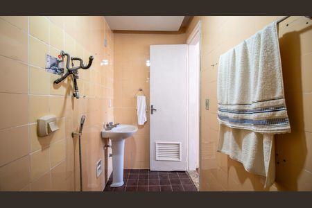 Apartamento à venda com 65m², 2 quartos e 1 vaga Apartamento à venda com 65m², 2 quartos e 1 vagaBanheiro