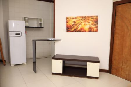 Sala de apartamento para alugar com 1 quarto, 45m² em Brotas, Salvador