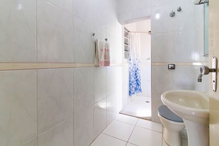 Casa para alugar com 109m², 3 quartos e 1 vagaBanheiro 1