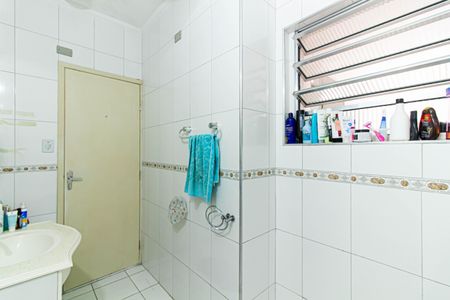 Casa para alugar com 109m², 3 quartos e 1 vagaBanheiro 2