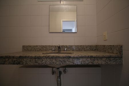 Apartamento à venda com 128m², 3 quartos e 3 vagasBanheiro da Suíte