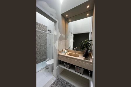 Casa à venda com 298m², 4 quartos e 4 vagas