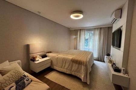 Casa à venda com 298m², 4 quartos e 4 vagas