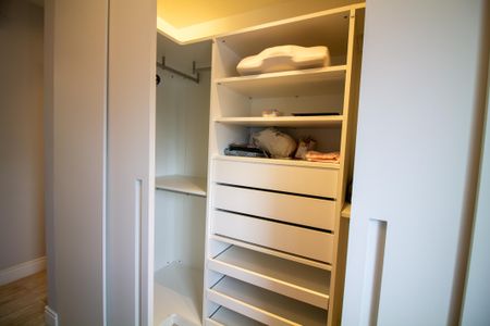Apartamento à venda com 70m², 1 quarto e 2 vagasCloset da Suíte