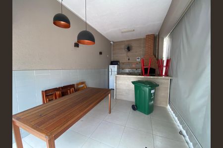 Apartamento à venda com 43m², 2 quartos e sem vagaÁrea gourmet