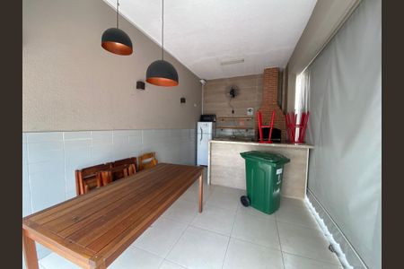 Apartamento à venda com 43m², 2 quartos e sem vagaÁrea gourmet