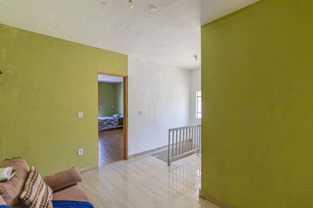 Casa à venda com 150m², 2 quartos e 2 vagas Casa à venda com 150m², 2 quartos e 2 vagasCorredor
