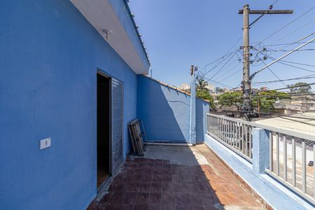 Casa à venda com 150m², 2 quartos e 2 vagas Casa à venda com 150m², 2 quartos e 2 vagasVaranda Suíte 2