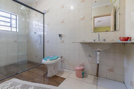 Casa à venda com 150m², 2 quartos e 2 vagas Casa à venda com 150m², 2 quartos e 2 vagasBanheiro Suíte 2