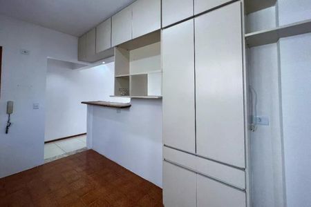 Apartamento à venda com 81m², 3 quartos e 1 vagaFoto 01