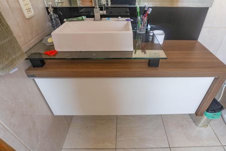 Casa à venda com 305m², 3 quartos e 5 vagasCasa 1 - Banheiro