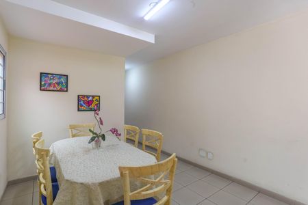 Casa à venda com 305m², 3 quartos e 5 vagasCasa 1 - Sala de jantar