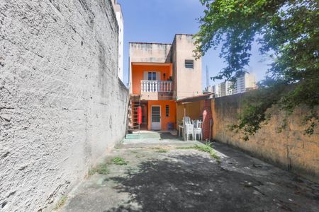 Casa à venda com 305m², 3 quartos e 5 vagasCasa 1 - Quintal