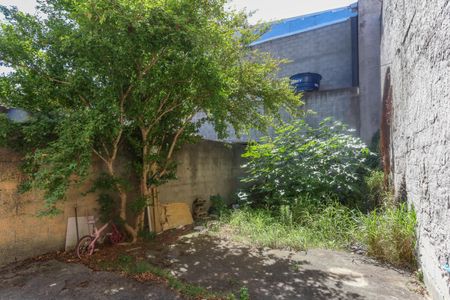 Casa à venda com 305m², 3 quartos e 5 vagasCasa 1 - Quintal