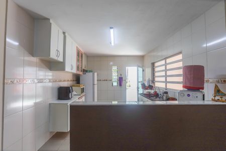 Casa à venda com 305m², 3 quartos e 5 vagasCasa 1 - Cozinha