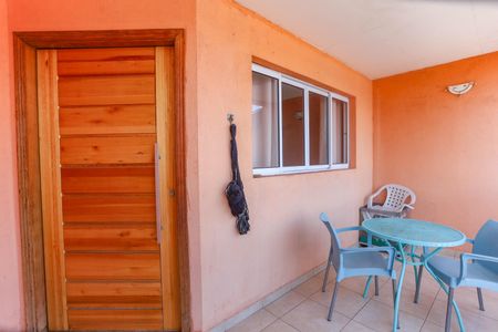 Casa à venda com 305m², 3 quartos e 5 vagasCasa 1 - varanda