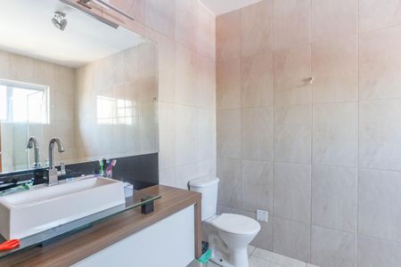 Casa à venda com 305m², 3 quartos e 5 vagasCasa 1 - Banheiro