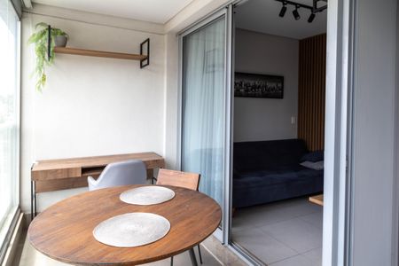 Quarto Sacada de kitnet/studio para alugar com 1 quarto, 39m² em Macedo, Guarulhos