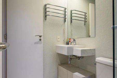 Apartamento à venda com 223m², 3 quartos e 4 vagasFoto 01