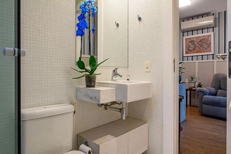 Apartamento à venda com 223m², 3 quartos e 4 vagasFoto 01