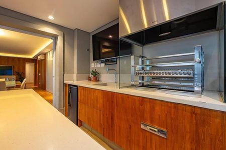 Apartamento à venda com 223m², 3 quartos e 4 vagasFoto 01