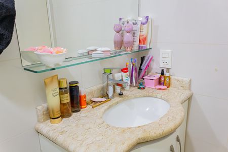 Apartamento à venda com 79m², 3 quartos e 2 vagasBanheiro Social